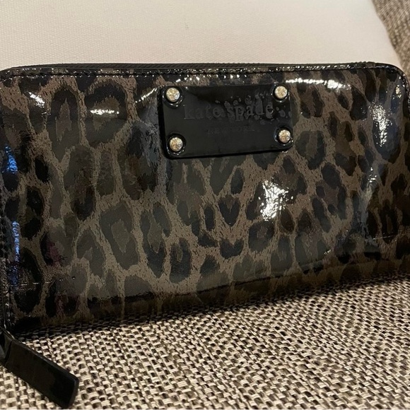 kate spade Handbags - Kate Spade wallet like new price firm
